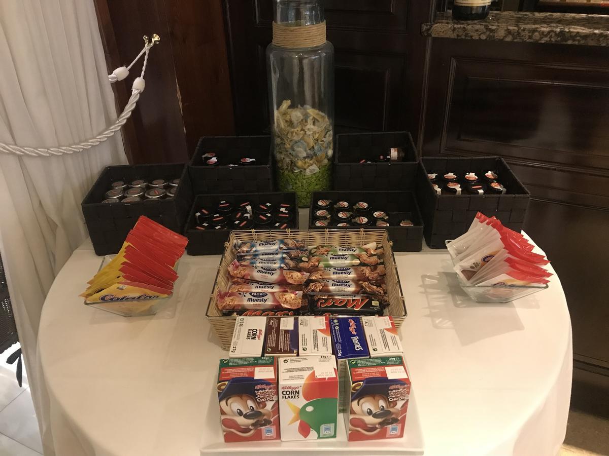 A Casa Canut Hotel Gastronomic Les Escaldes Exterior photo A selection of Swiss International's inflight snacks